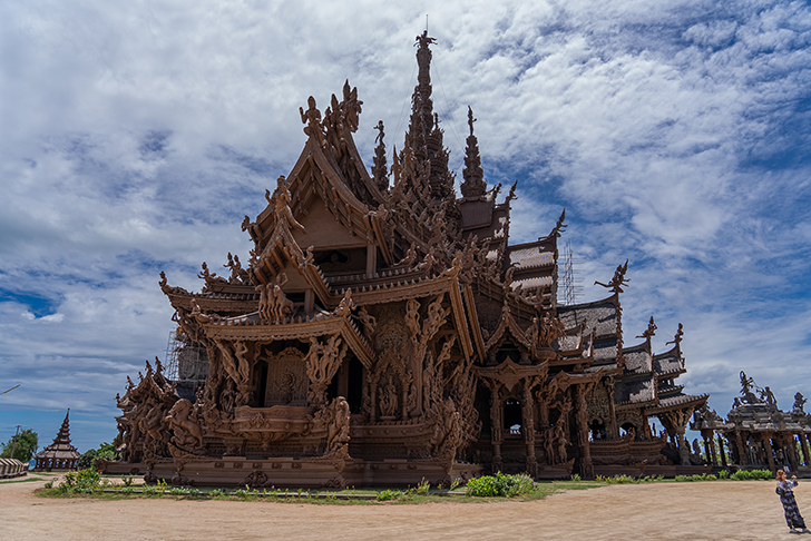 タイ社員旅行_サンクチュアリー・オブ・トゥルース
